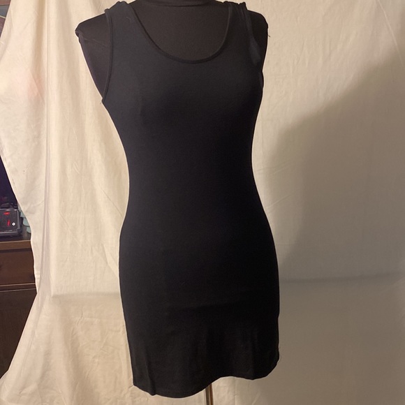 HEART & HIPS affordable luxury dress size L - Picture 3 of 4